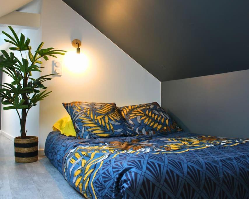 Apartamento Yokohama, Duplex Avec Jardin Bourges Exterior foto